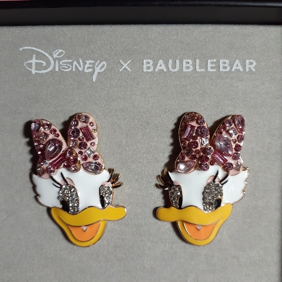 Disney BaubleBar Daisy Duck Earrings New - Picture 4 of 4